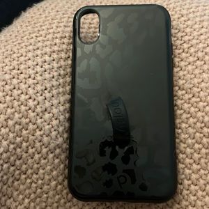 Black xr iPhone loopy case animal print